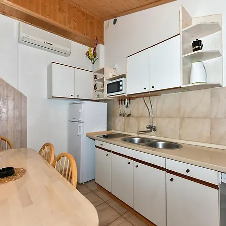 Tome Diklo Apartament