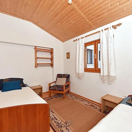 Tome Diklo Apartman Zadar