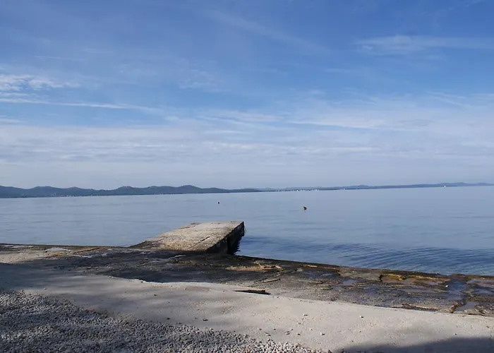 Tome Diklo Apartman Zára