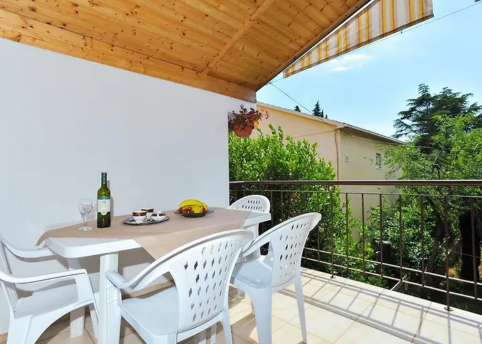 Tome Diklo Apartman Zára